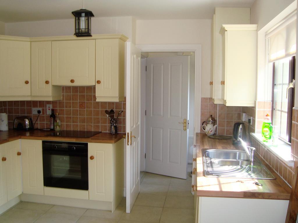 Villa Lough Rynn Self Catering Mohill Esterno foto